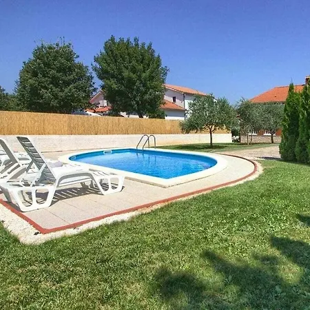 Вилла Kristina With Pool Near Pula Marcana